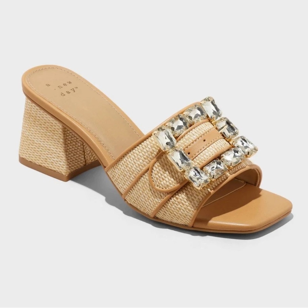 A New Day Women's Kathleen Raffia Buckle Block Heels Beige